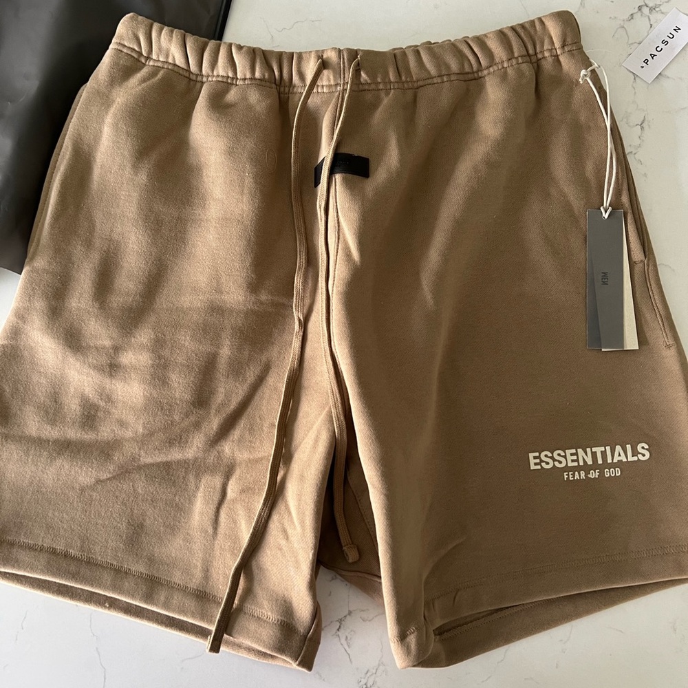 Essentials fear of God Shorts